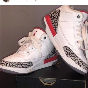 Boys gently used sneakers